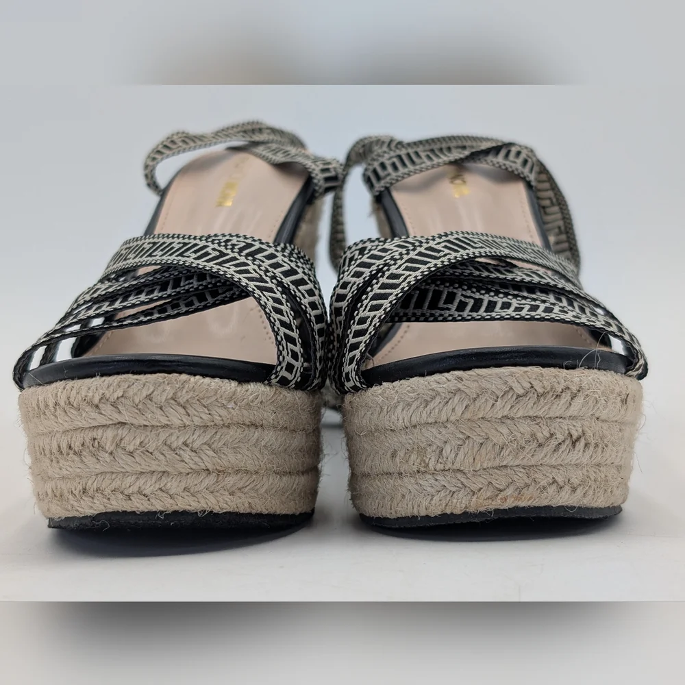 New Fashion Nova Sz 8 Wedge Espadrille Sandals Criss-Cross Straps Black & White